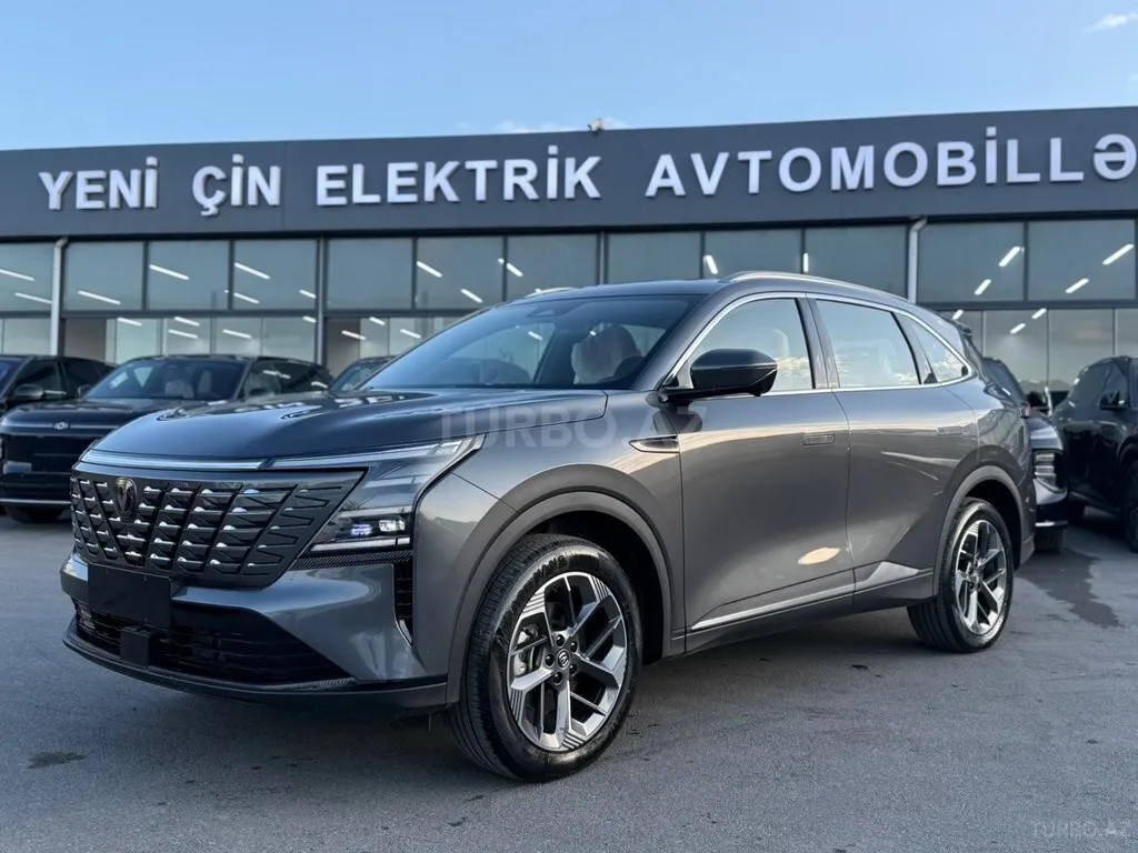 Changan CS 75 Plus 2025 — фото 1 из 10