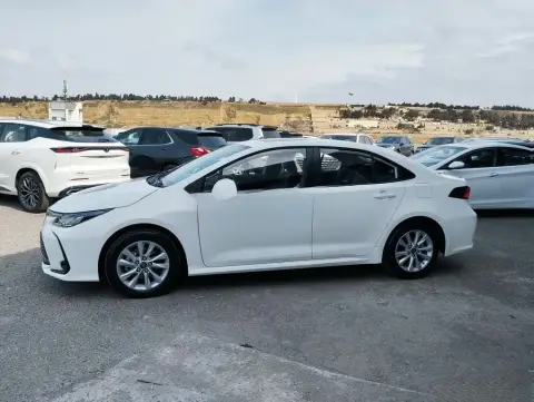 Toyota Corolla 2025 — миниатюра 4