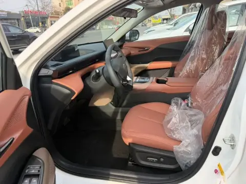 Changan Qiyuan A05 2025 — миниатюра 8