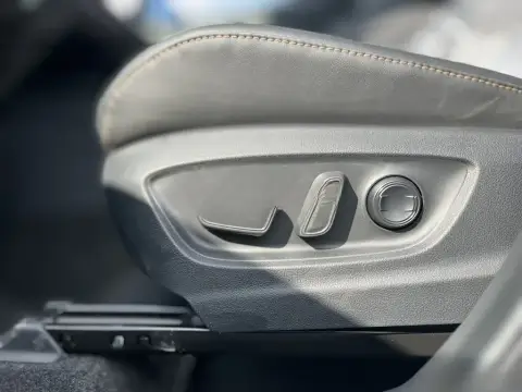 Toyota Corolla Cross 2025 — миниатюра 9
