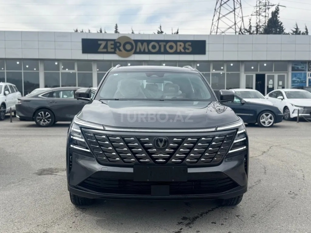 Changan CS 75 Plus 2025 — фото 1 из 10
