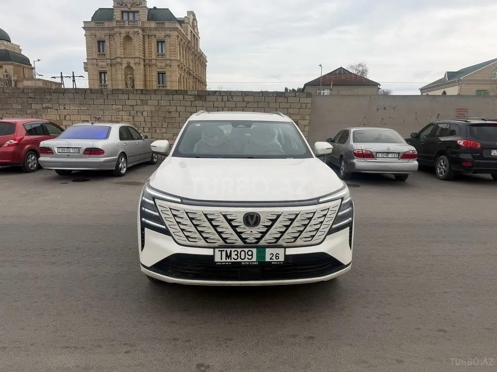 Changan CS 75 Plus 2026 — фото 1 из 10