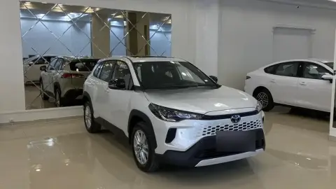 Toyota Corolla Cross 2025 — миниатюра 2