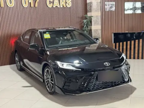 Toyota Camry 2025 — миниатюра 3