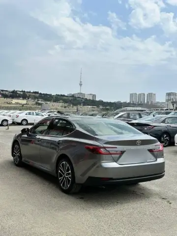 Toyota Camry 2025 — миниатюра 4