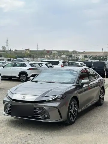 Toyota Camry 2025 — миниатюра 6