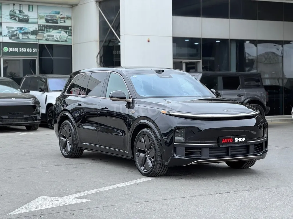 Li Auto L9 2025 — фото 1 из 10