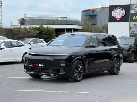 Li Auto L9 2025 — миниатюра 2