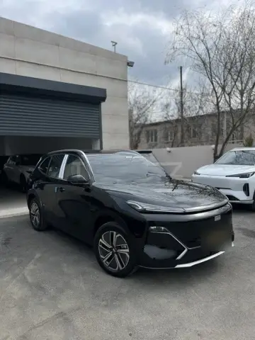 Geely Galaxy Starship 7 2025 — миниатюра 3