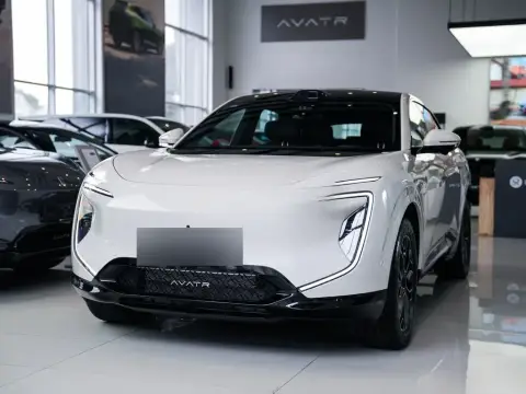 Avatr 07 2025 — миниатюра 2