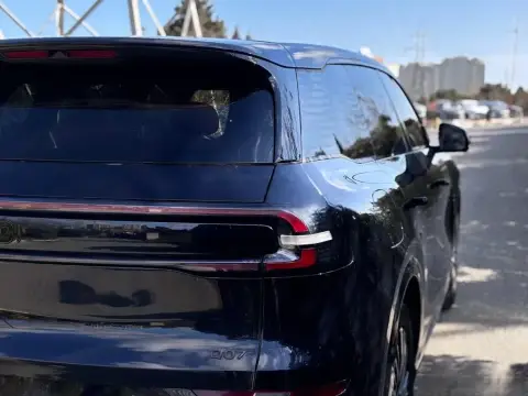 Changan Qiyuan Q07 2025 — миниатюра 6