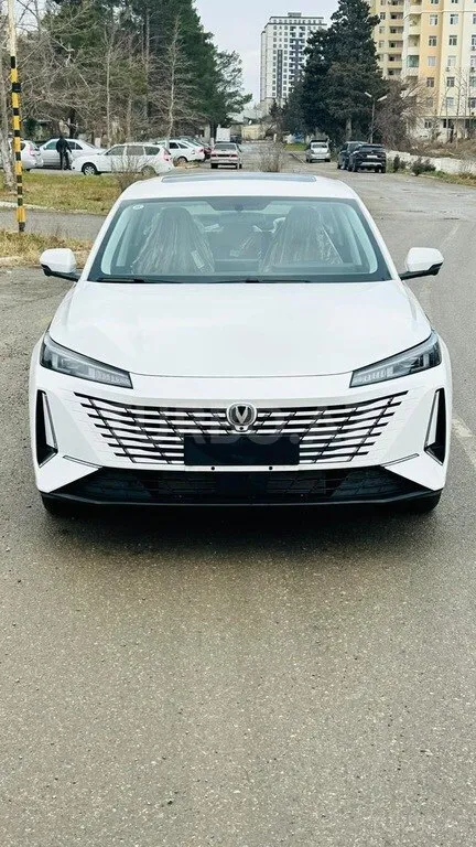 Changan Eado 2025 — фото 1 из 7