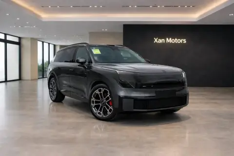 Lynk & Co 900 2025 — миниатюра 1