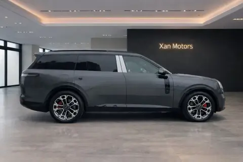 Lynk & Co 900 2025 — миниатюра 6