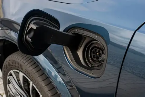 Volvo XC90 2025 — миниатюра 7