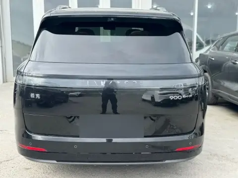 Lynk & Co 900 2025 — миниатюра 6