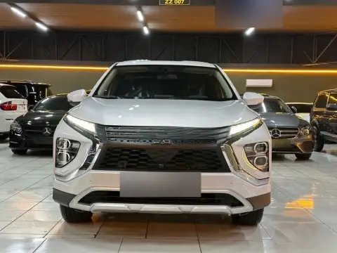 Mitsubishi Eclipse Cross 2025 — миниатюра 2