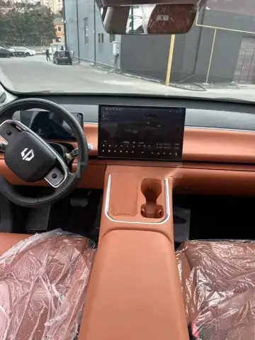 Leapmotor C16 2025 — миниатюра 10