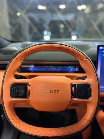 Lynk & Co 900 2025 — миниатюра 6