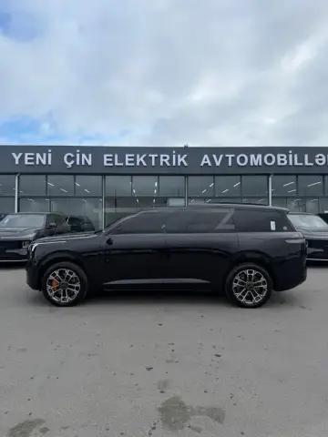 Lynk & Co 900 2025 — миниатюра 3
