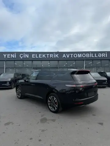 Lynk & Co 900 2025 — миниатюра 5
