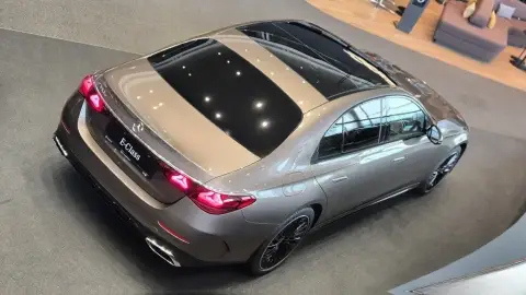 Mercedes-Benz E 350 e 2025 — миниатюра 3