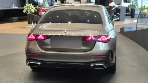 Mercedes-Benz E 350 e 2025 — миниатюра 5