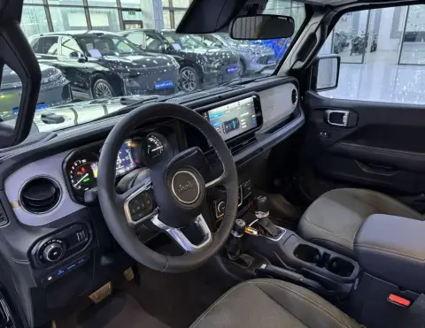 Jeep Wrangler 2025 — миниатюра 9