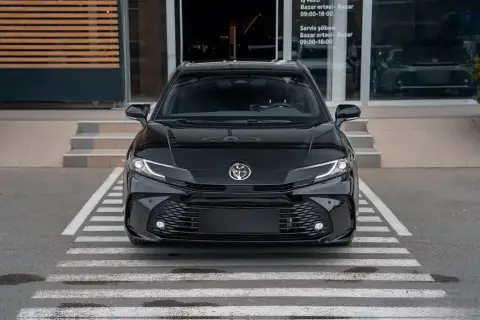 Toyota Camry 2026 — миниатюра 2