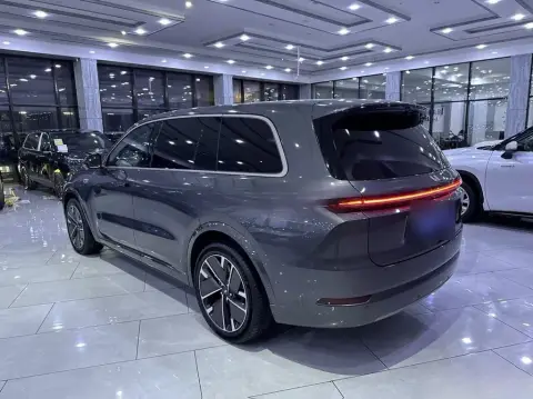 Li Auto L9 2025 — миниатюра 6