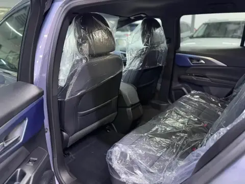 Chevrolet Equinox EV 2025 — миниатюра 10