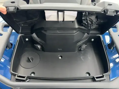 Mikilon Hammer 300 Touring 2026 — миниатюра 9