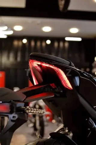 QJMotor SRK 800 RR 2026 — миниатюра 7