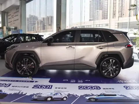 Toyota RAV4 2026 — миниатюра 3