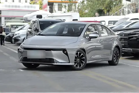 Toyota Corolla 2026 — миниатюра 1