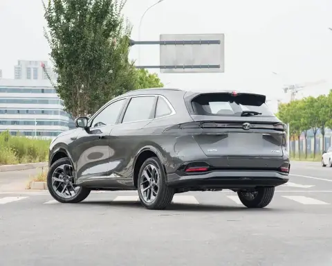 Changan CS 75 Plus 2026 — миниатюра 3