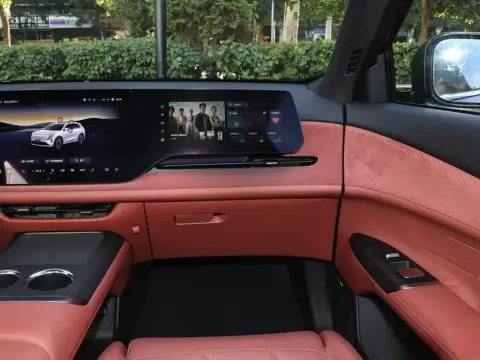 Changan CS 75 Plus 2026 — миниатюра 7