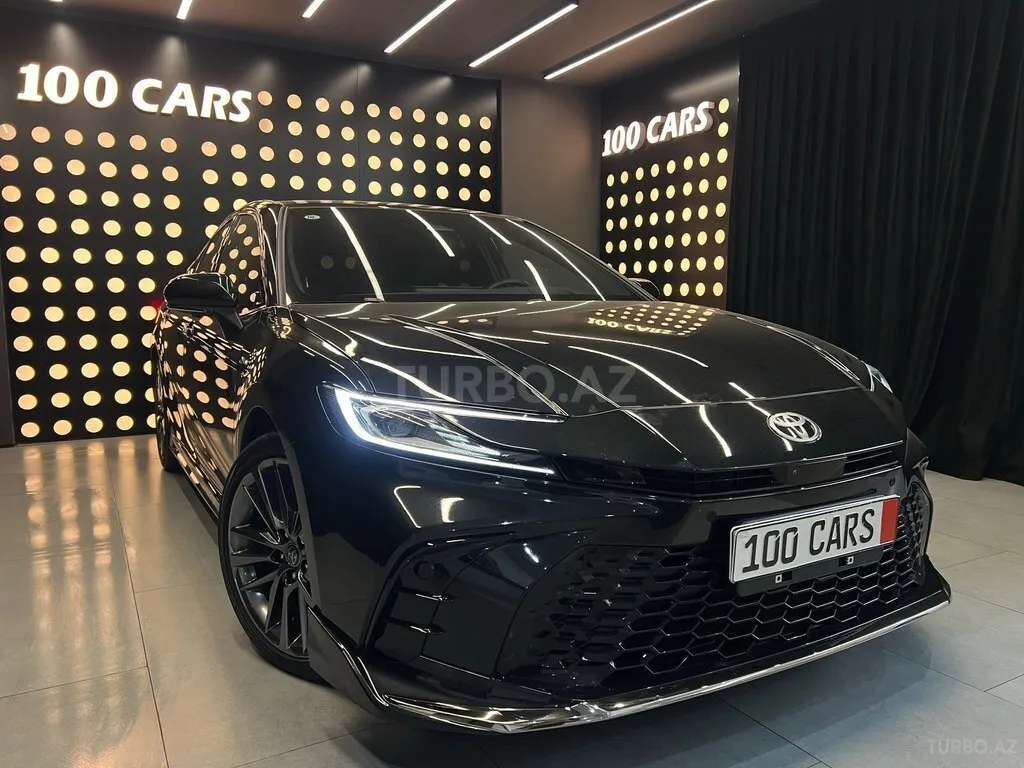 Toyota Camry 2025 — фото 1 из 10