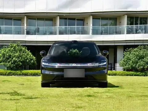 Changan Qiyuan A06E 2026 — миниатюра 2