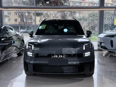 Lynk & Co 900 2025 — миниатюра 4