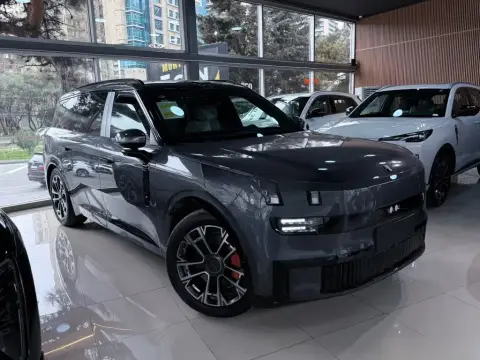 Lynk & Co 900 2025 — миниатюра 6