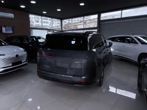 Lynk & Co 900 2025 — миниатюра 9