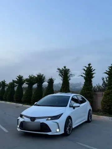 Toyota Corolla 2025 — миниатюра 1