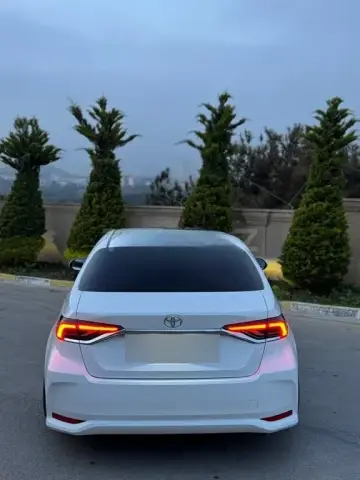 Toyota Corolla 2025 — миниатюра 6