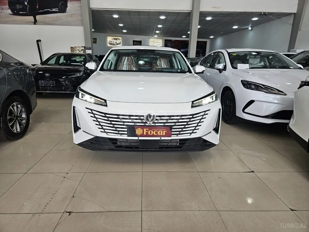 Changan Eado 2025 — фото 1 из 10