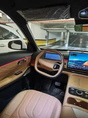 Geely Galaxy Starship 7 2025 — миниатюра 4