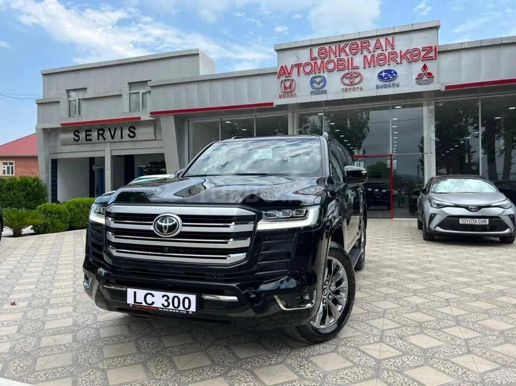 Toyota Land Cruiser 2026 — фото 1 из 10
