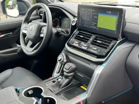 Toyota Land Cruiser 2026 — миниатюра 9