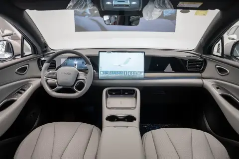 BYD Sea Lion 06 2025 — миниатюра 8