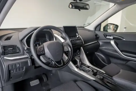Mitsubishi Eclipse Cross 2025 — миниатюра 7